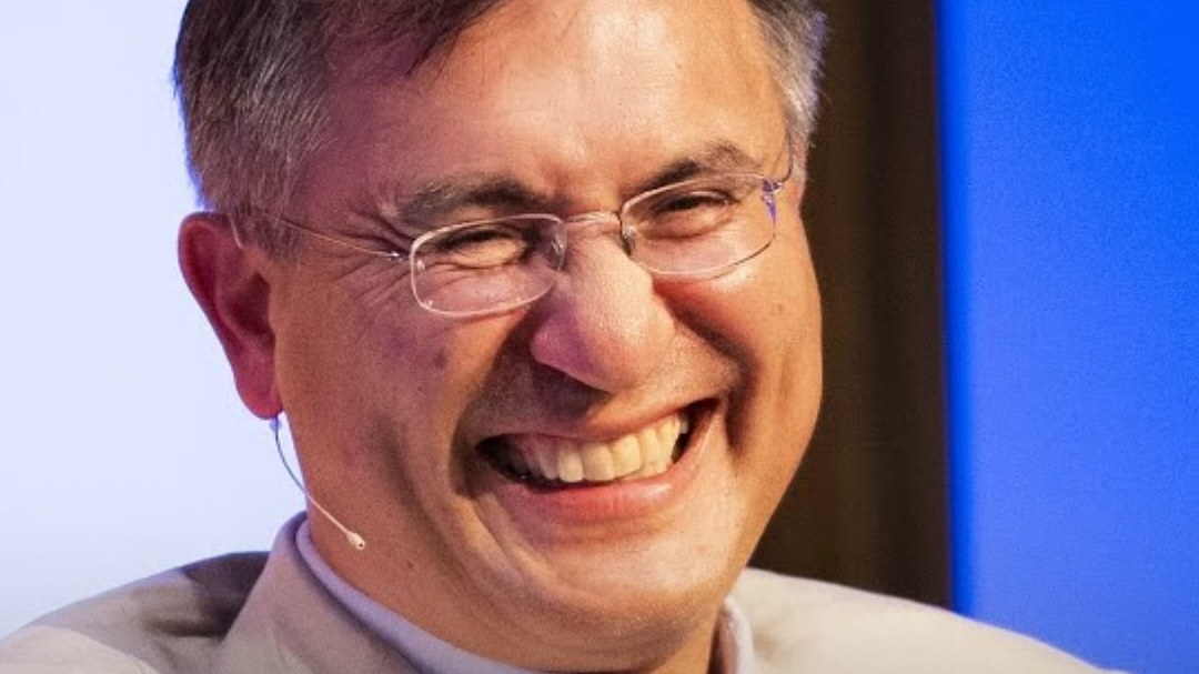 Bilionário Christopher Hohn investe US$ 636 milhões na hotelaria de luxo italiana
